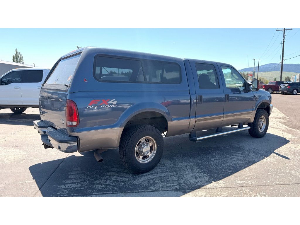 Used 2004 BLUE Ford  image 9