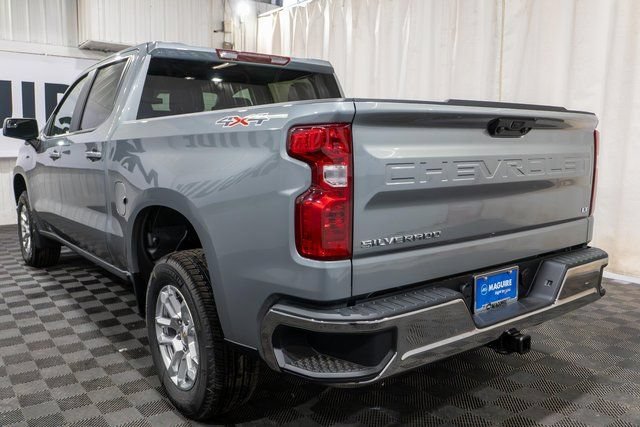 New 2026 Sterling Gray Metallic Chevrolet LT (2FL) image 7