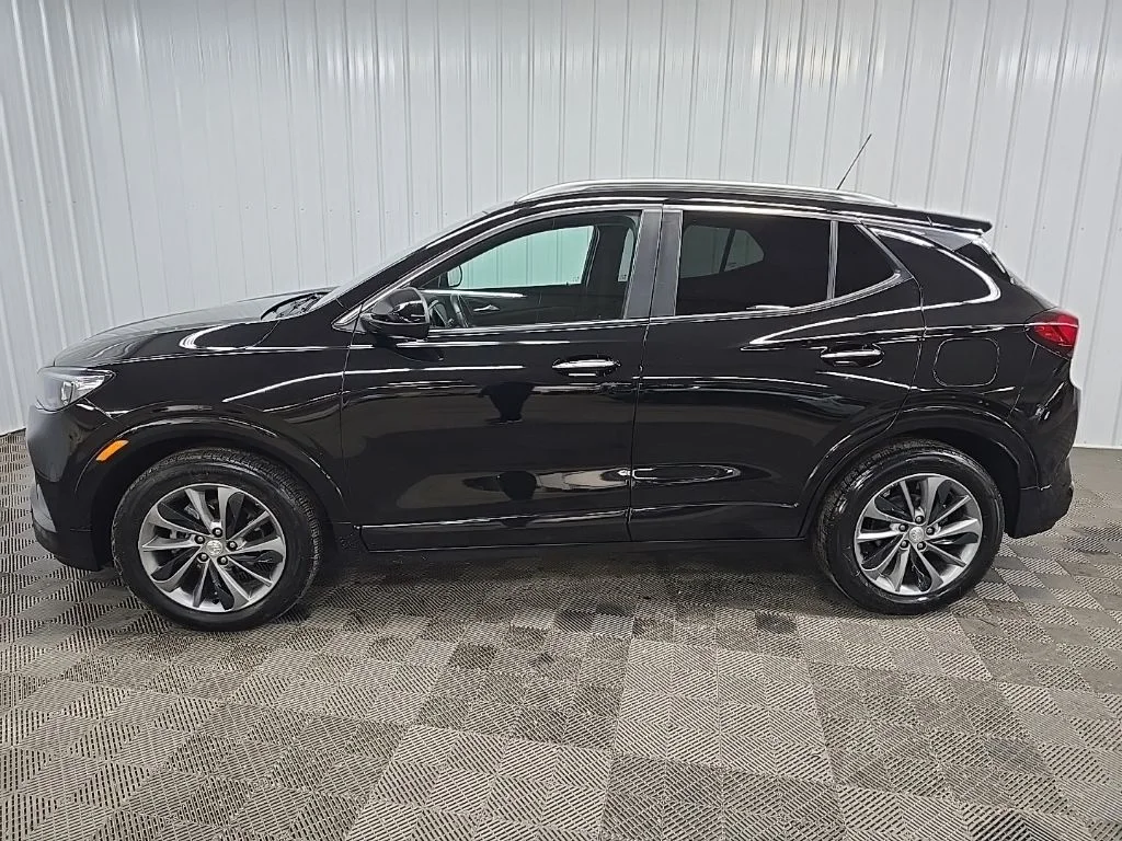 Used 2023 Black Buick Select image 5