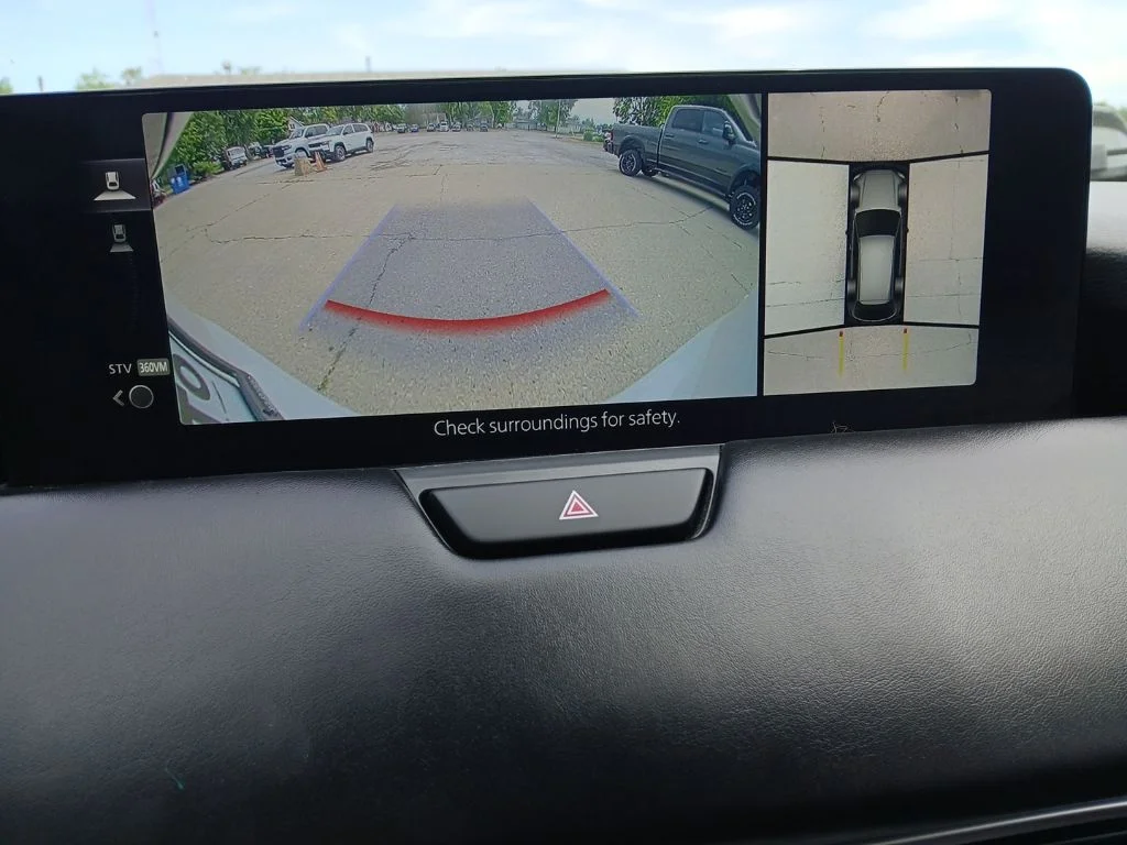 Used 2025 White Mazda Premium Plus image 7