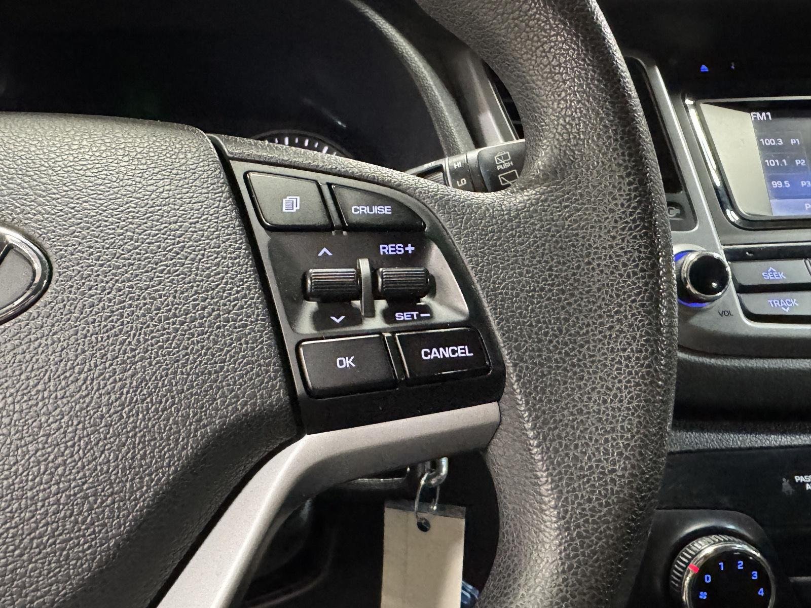 2017 Hyundai Tucson SE - Photo 28