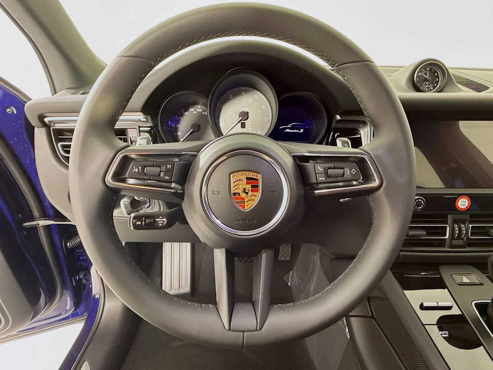 New 2026 Gentian Blue Metallic Porsche S image 15