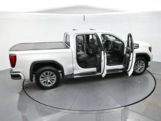 Used 2019 WHITE FROST TRICOAT GMC Denali image 45
