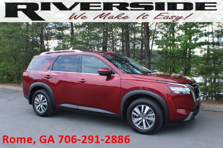 2022 Nissan Pathfinder SL