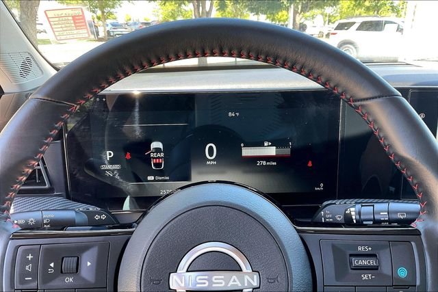 Used 2025 Gray Nissan SR image 18