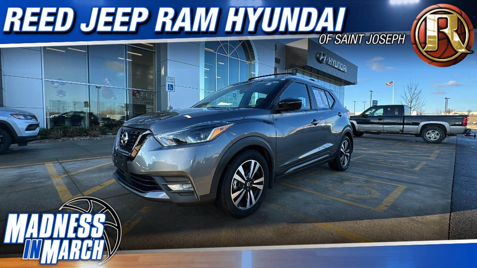 2020 Nissan Kicks SR