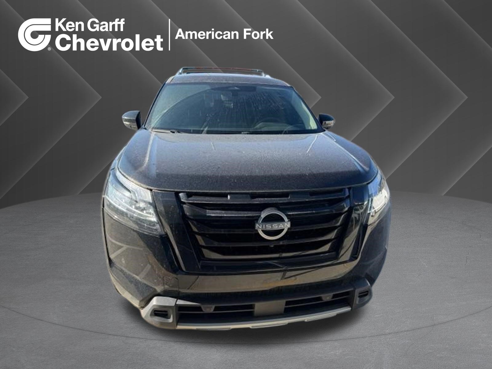 2023 Nissan Pathfinder SL 4WD's photo