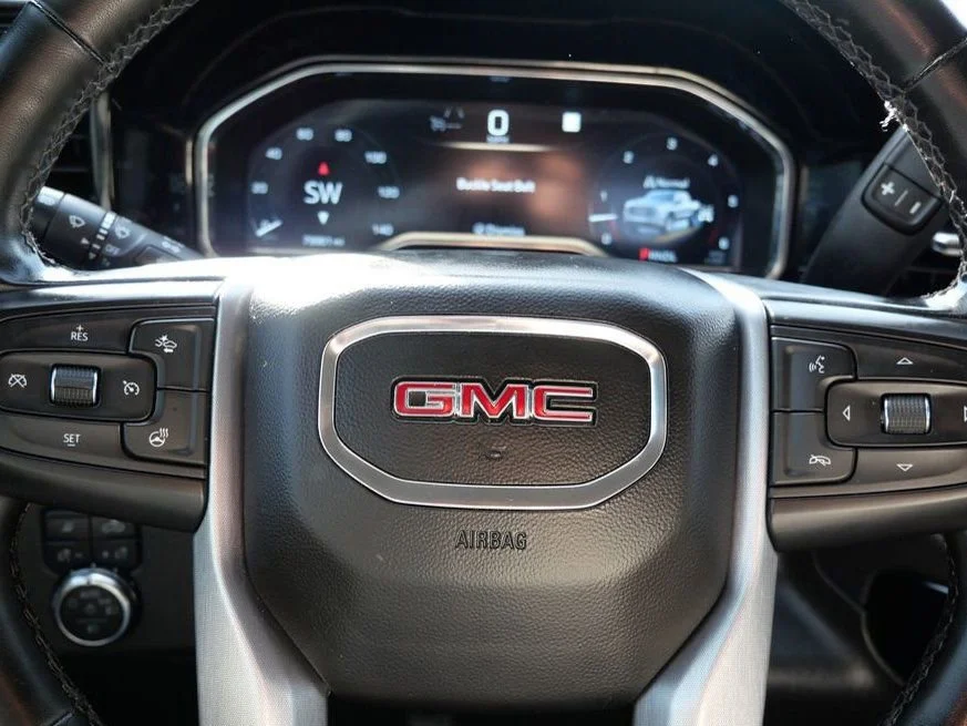 Used 2023 Sterling Metallic GMC SLT image 22
