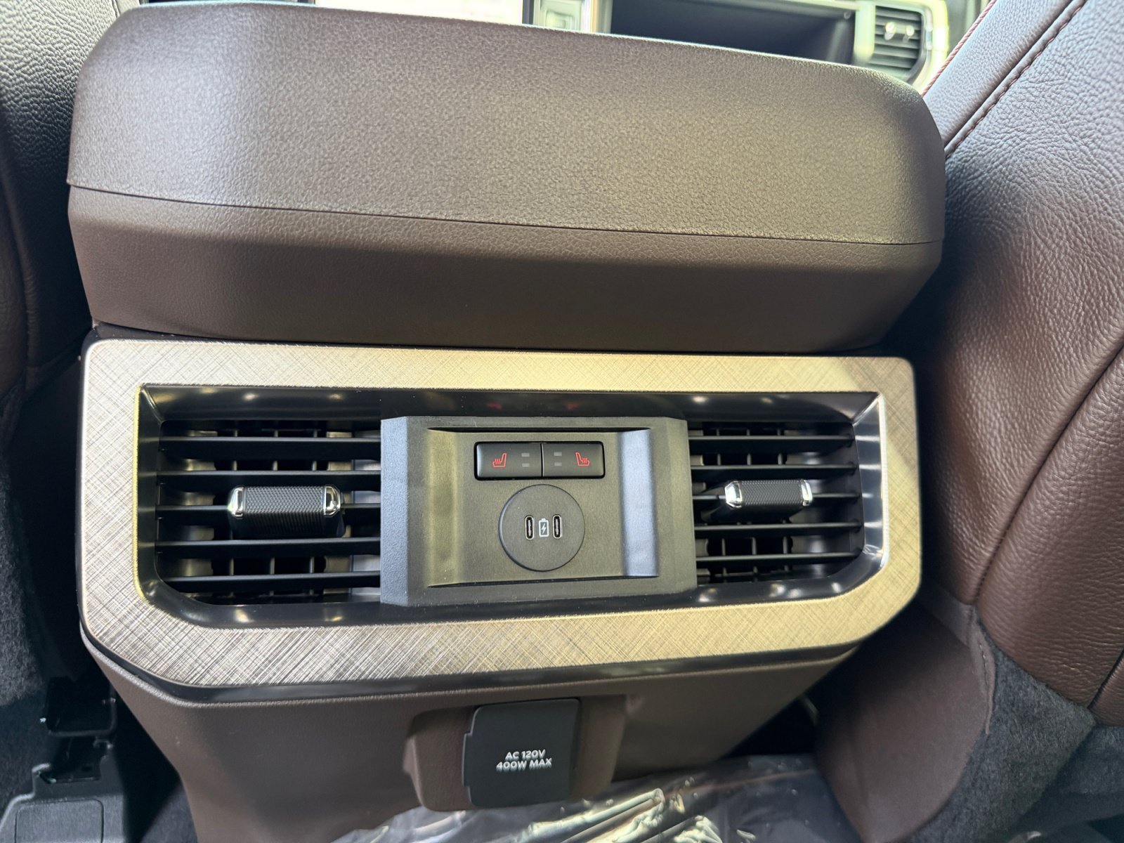 New 2026 Star White Metallic Tri-Coat Ford King Ranch image 23