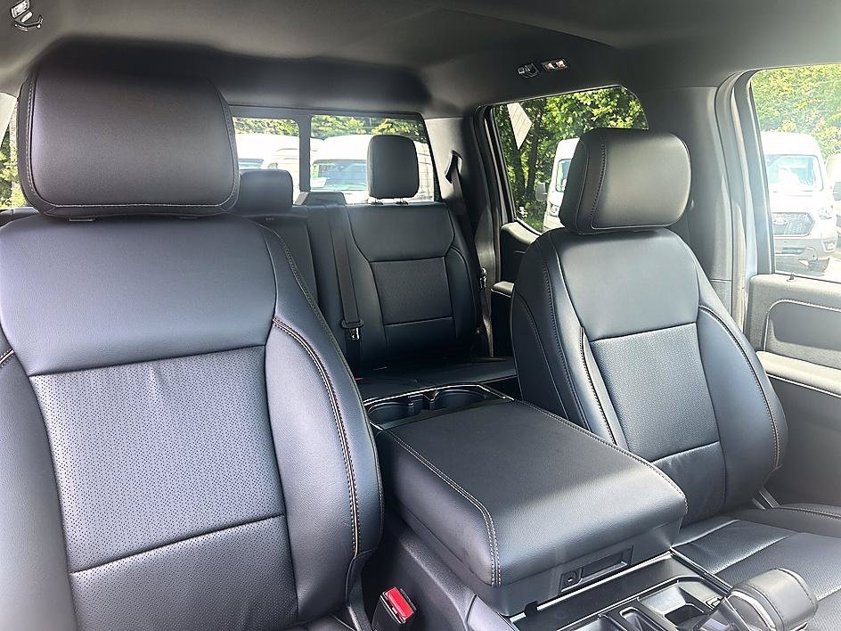 New 2026 Oxford White Ford Lariat® image 21