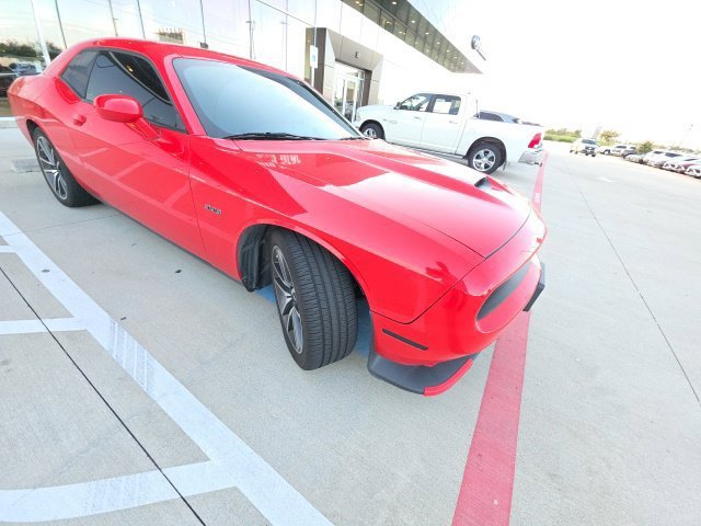 Used 2023 Torred Clearcoat Dodge R/T image 2