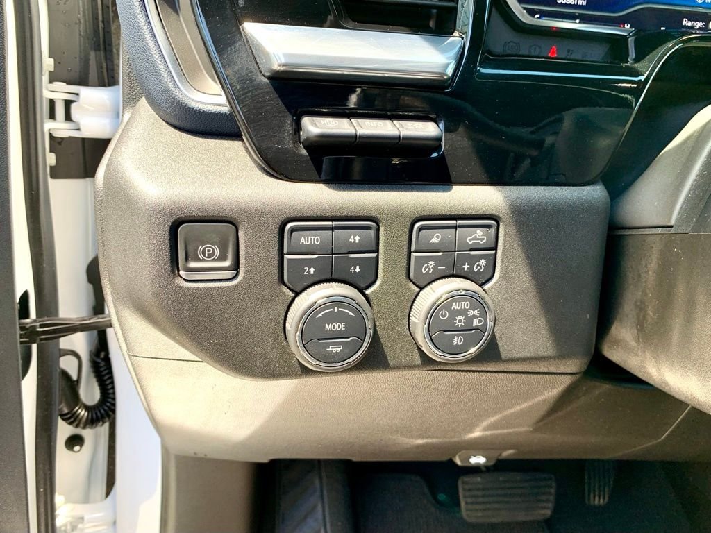 Used 2023 Beige Chevrolet High Country image 29