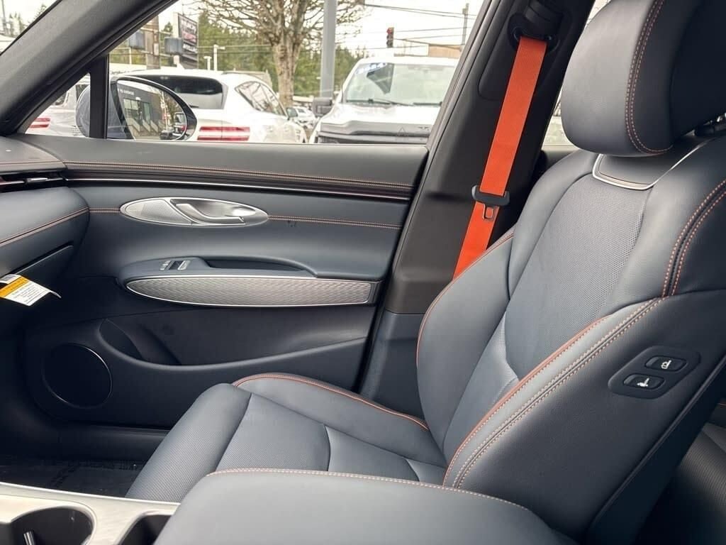 New 2026 Blue Genesis 2.5T SPORT PRESTIGE image 29