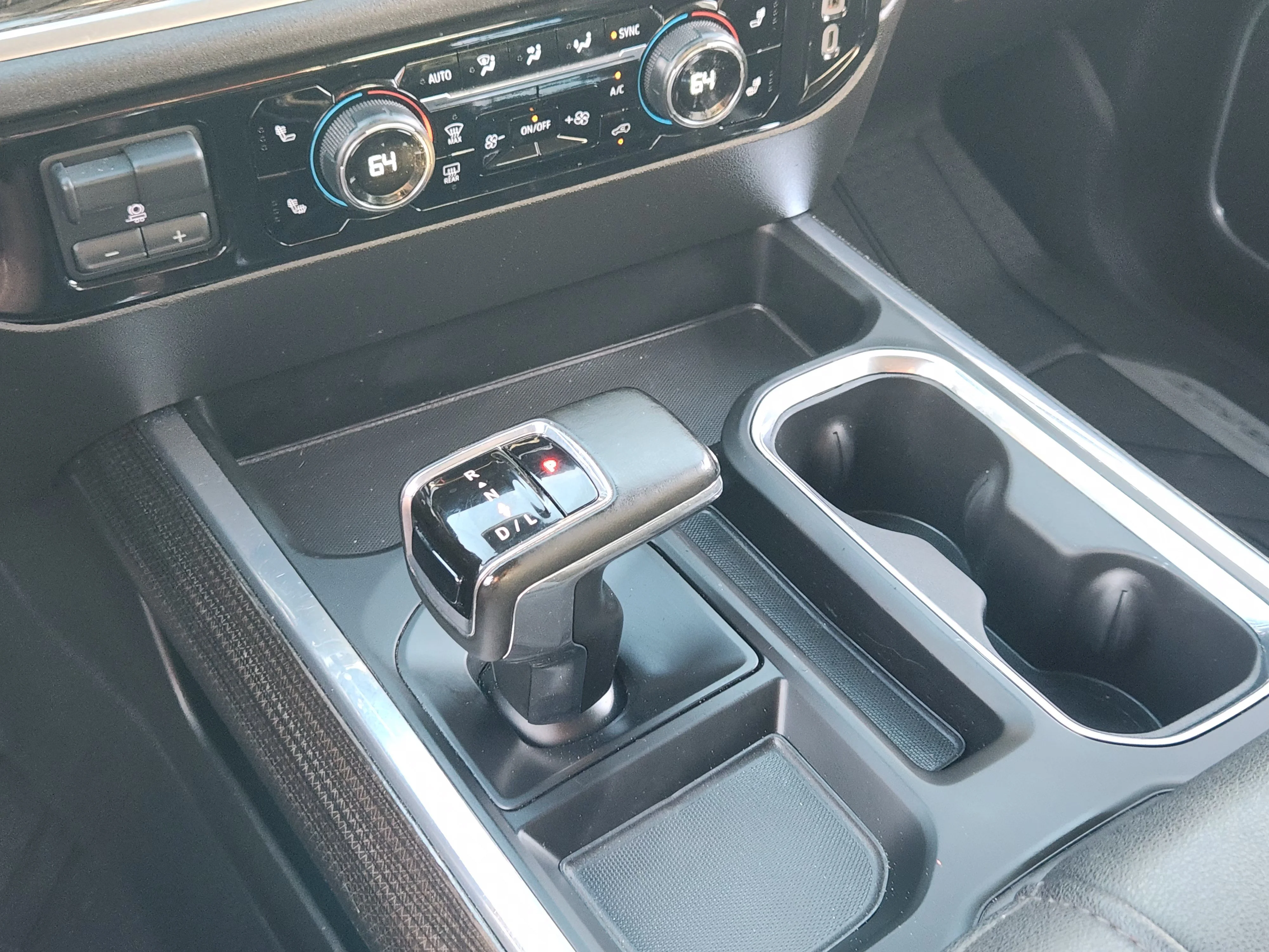 Used 2025 Sterling Gray Metallic Chevrolet RST image 21