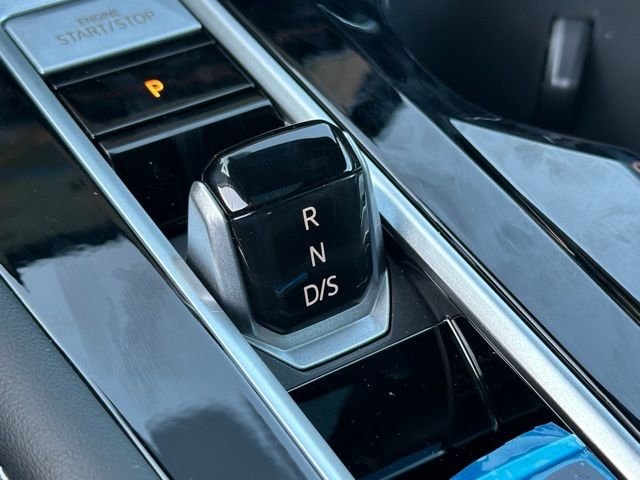New 2026 Pure Gray Volkswagen 2.0T SEL Premium R-Line image 39
