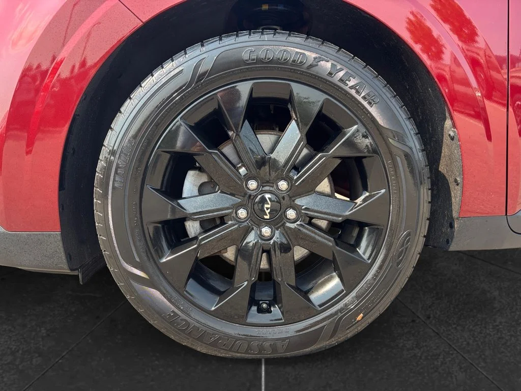 Used 2022 Red Kia SX image 9