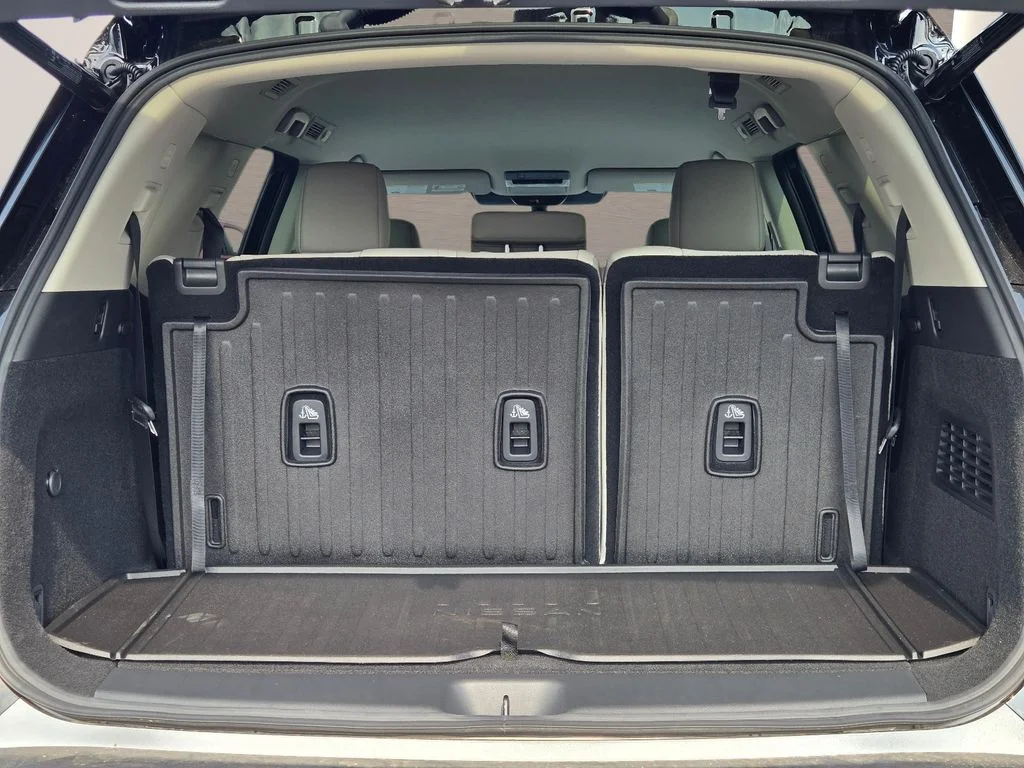 2026 Nissan Pathfinder SL - Photo 12
