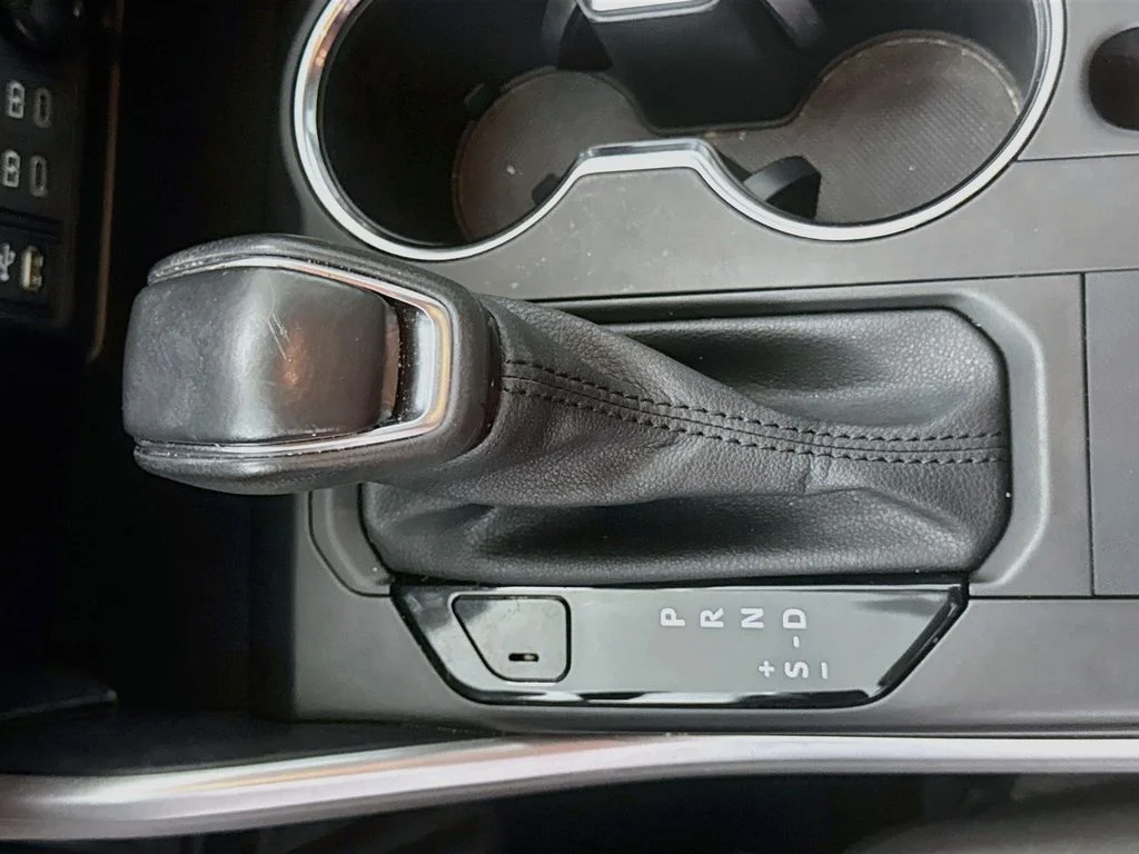 Used 2022 Moon Dust Toyota Hybrid XLE image 15
