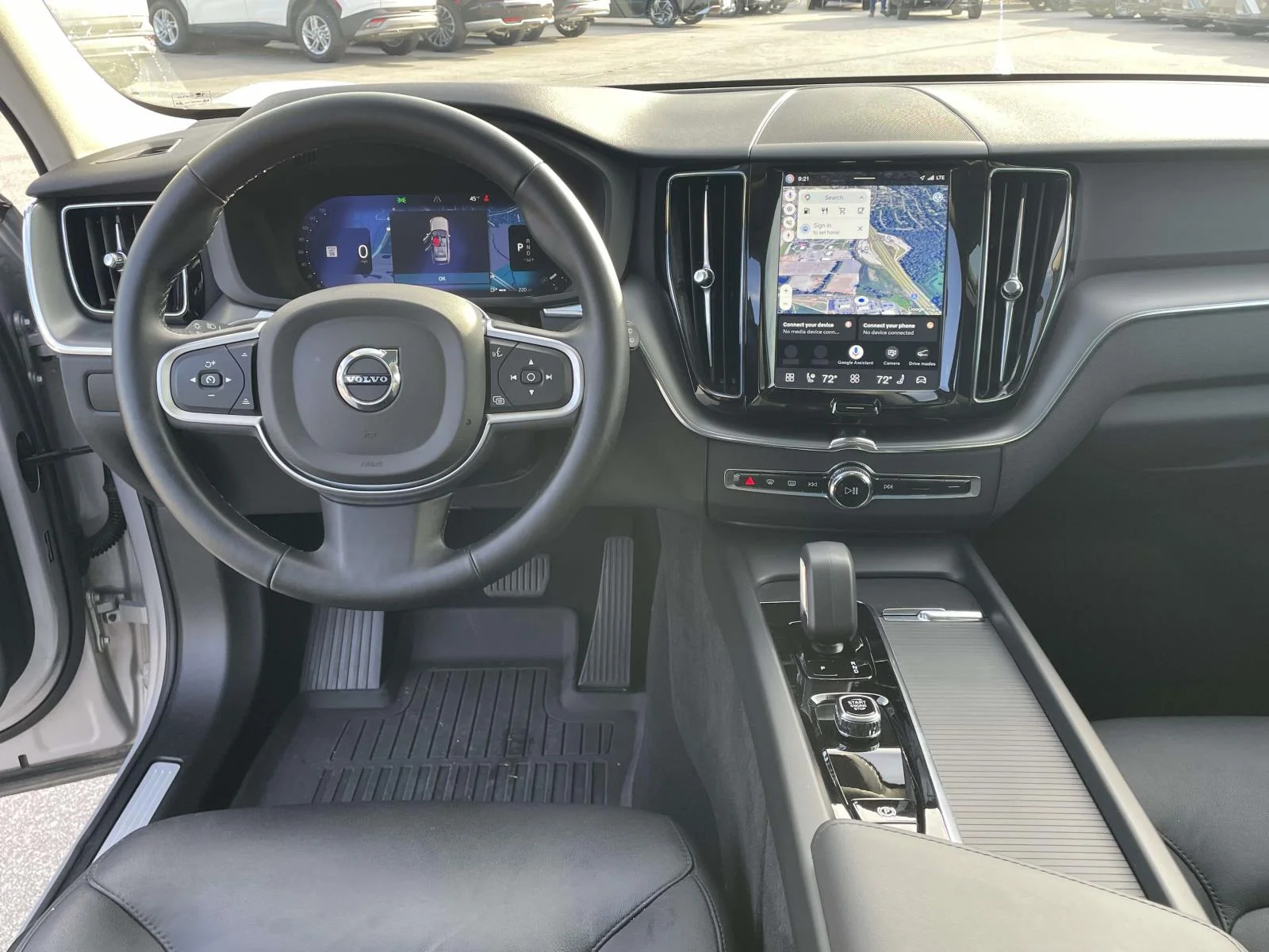 Used 2025 Silver Dawn Metallic Volvo Core image 5