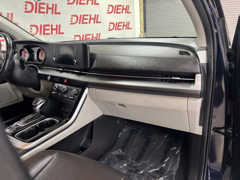 Used 2023 Blue Kia LX Seat Package image 13