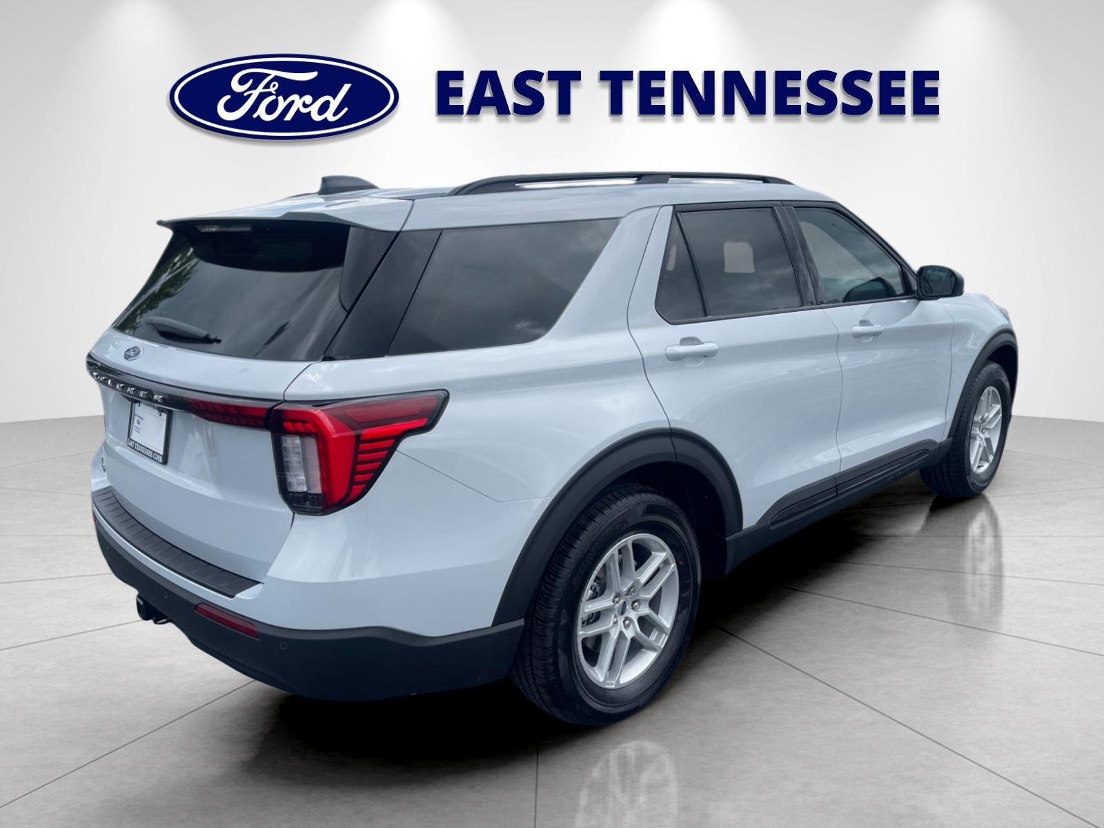 New 2026 Space White Metallic Ford Active image 3