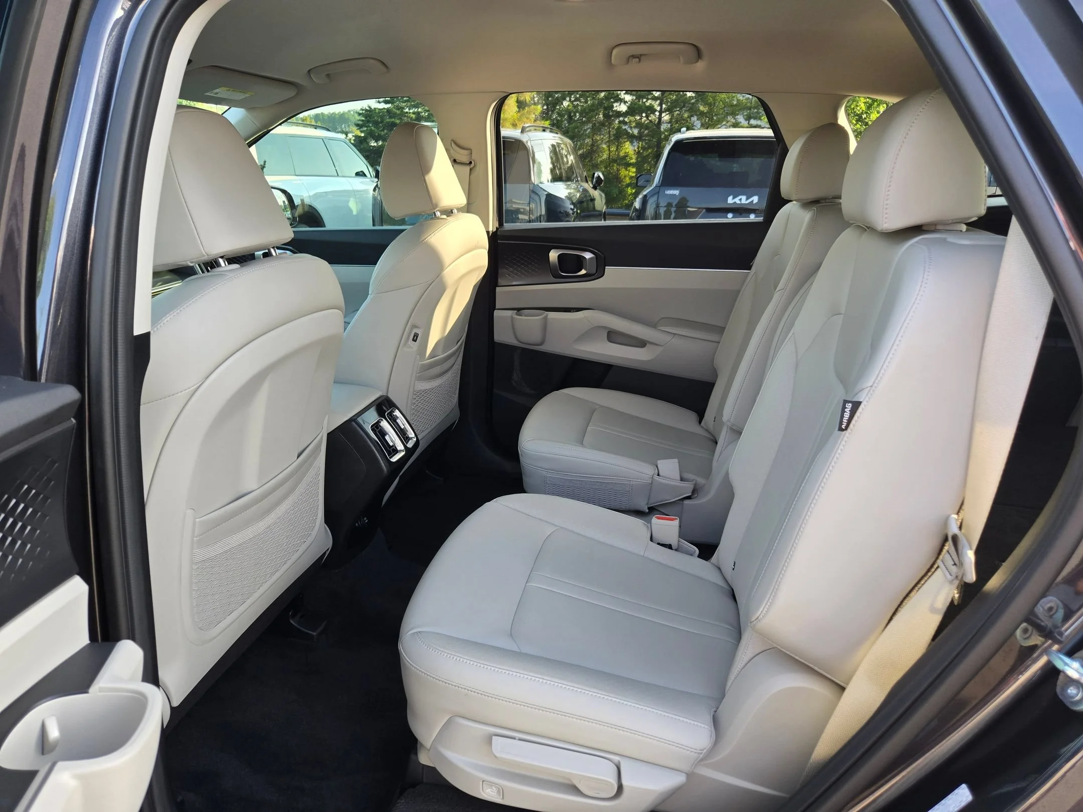 Used 2025 Panthera Metal Kia EX image 36