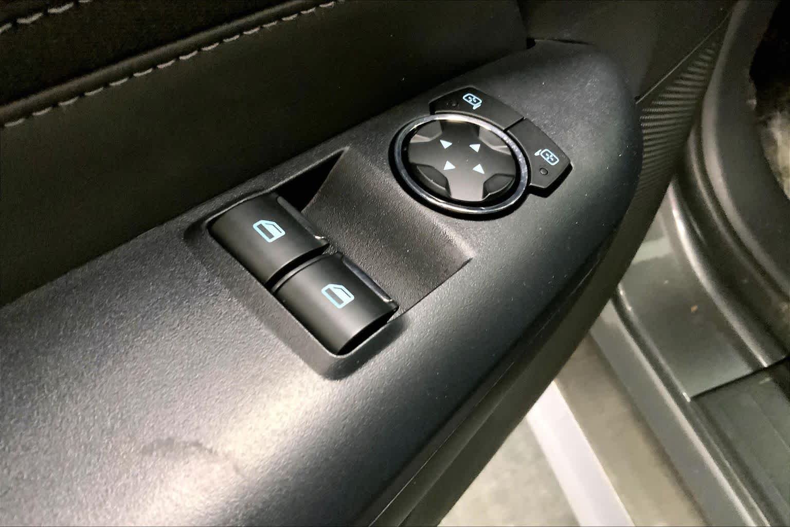 2025 Ford Mustang EcoBoost Fastback - Photo 17