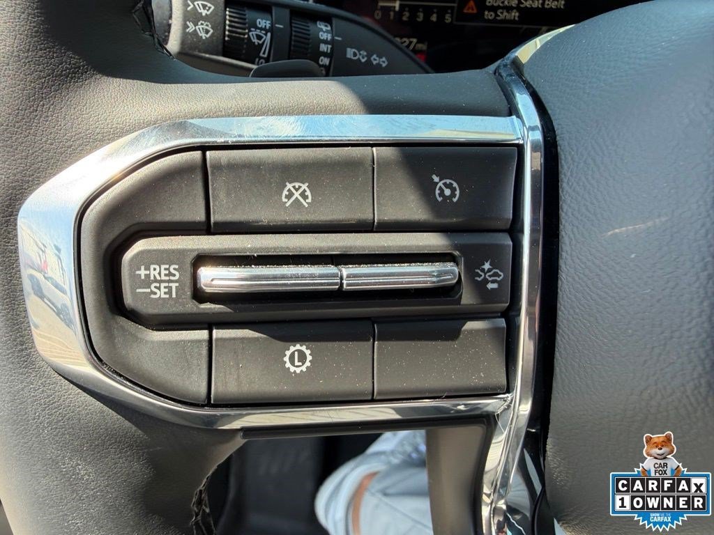 Used 2026 Sterling Metallic GMC FWD Elevation image 12
