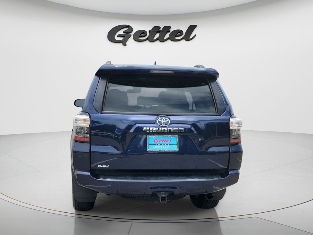 Used 2022 Blue Toyota SR5 image 6