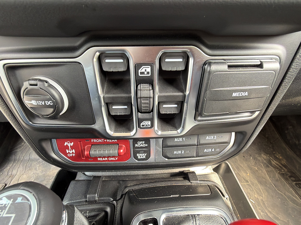 Used 2026 White Jeep Rubicon image 41