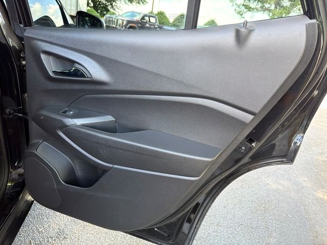 Used 2025 Black Chevrolet 2RS image 16