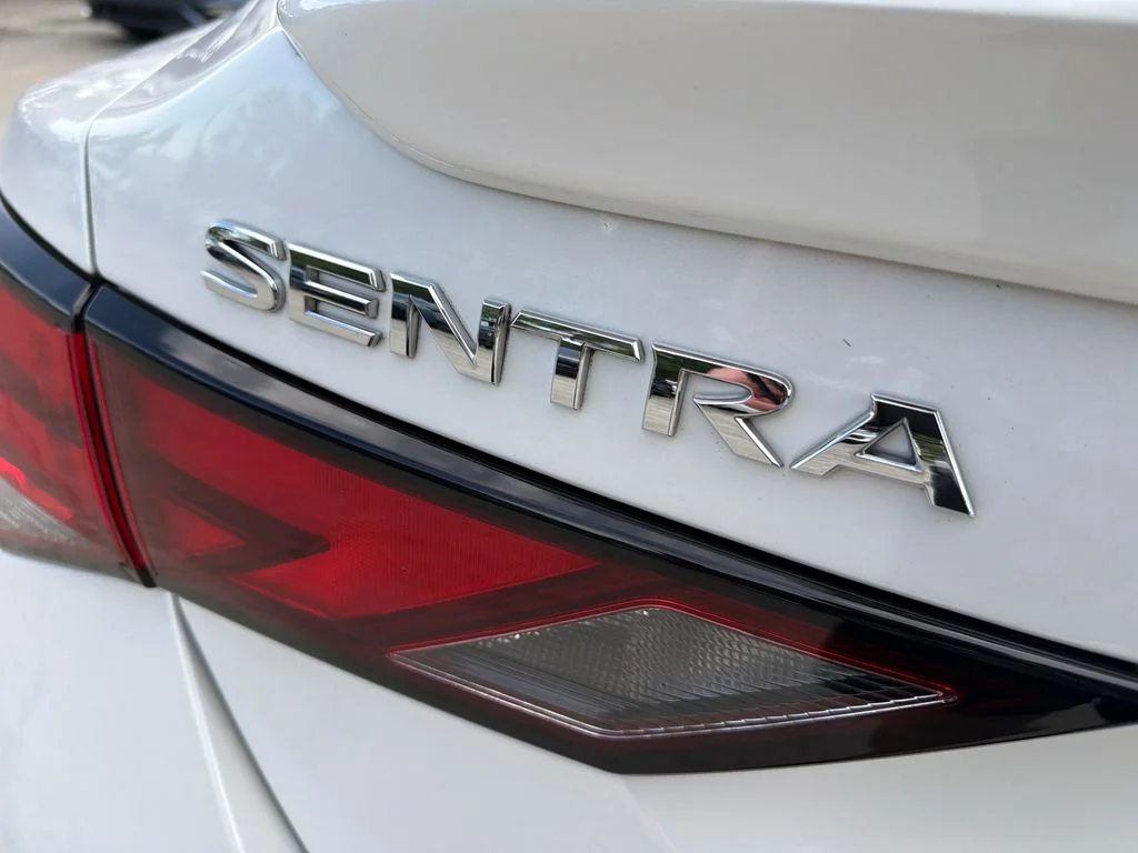 Certified Used 2024 White Nissan SR image 10