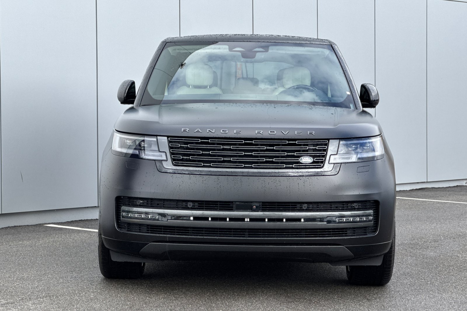New 2027 Obsidian Black Satin Land Rover SE image 8