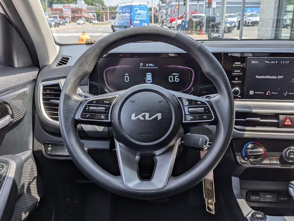 Used 2024 White Kia LX image 13