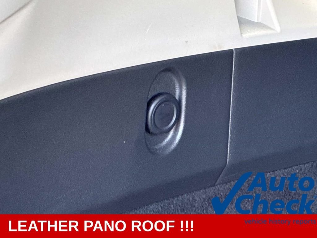 Used 2023 Gray Nissan SL image 14