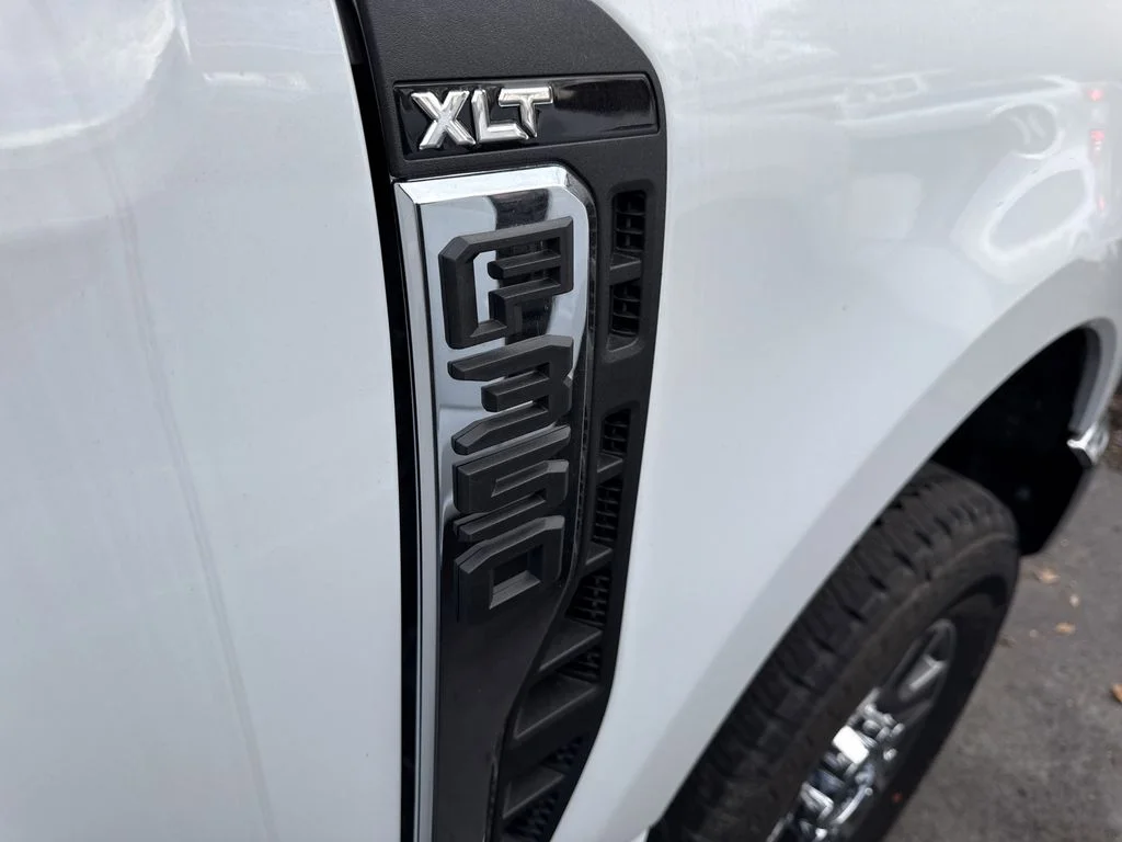 New 2025 White Ford XLT image 26