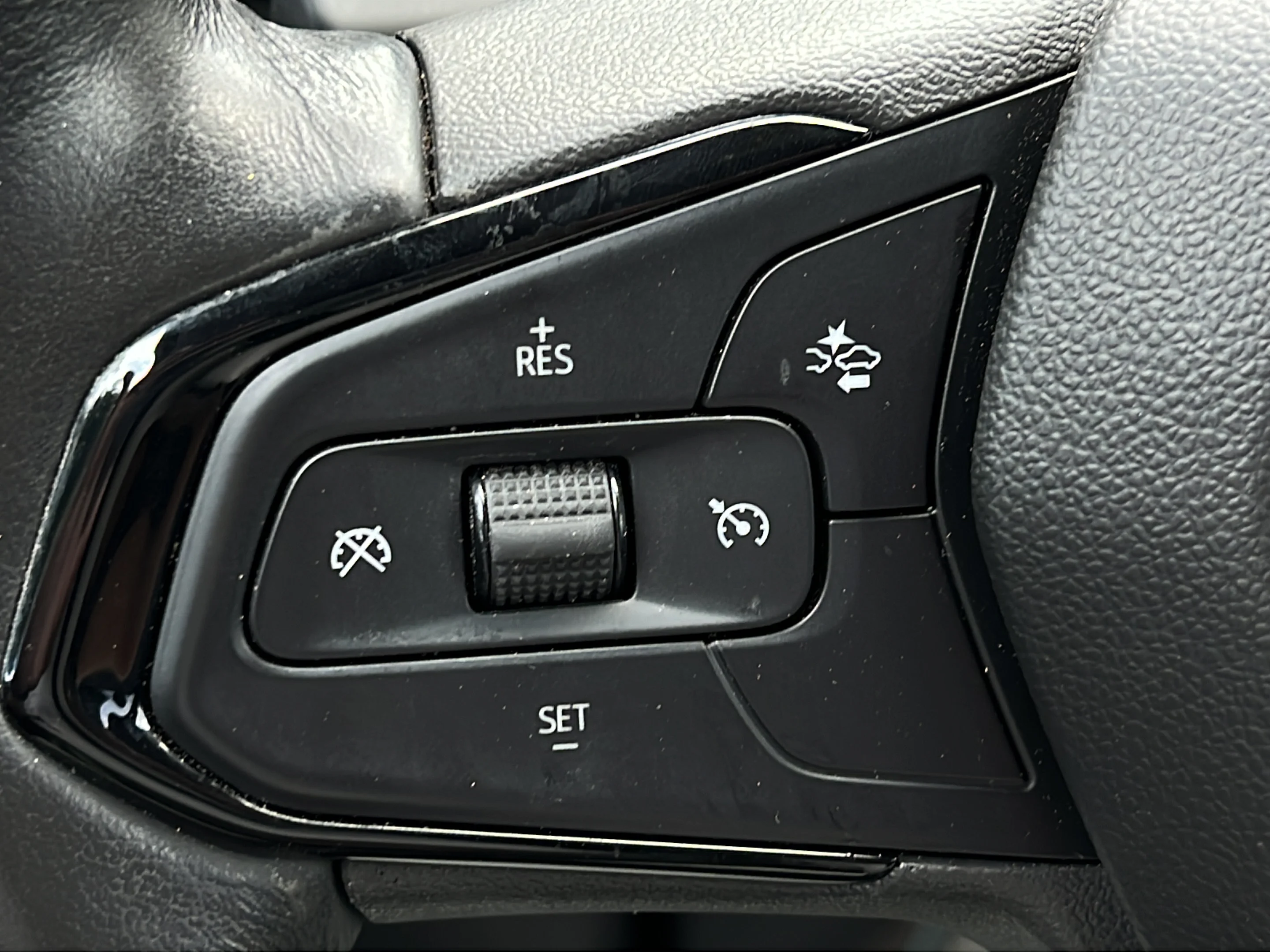 Used 2022 Gray Ghost Metallic Chevrolet LT image 18