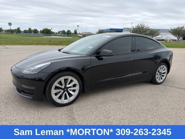 2022 Tesla Model 3 Standard Range Plus's photo