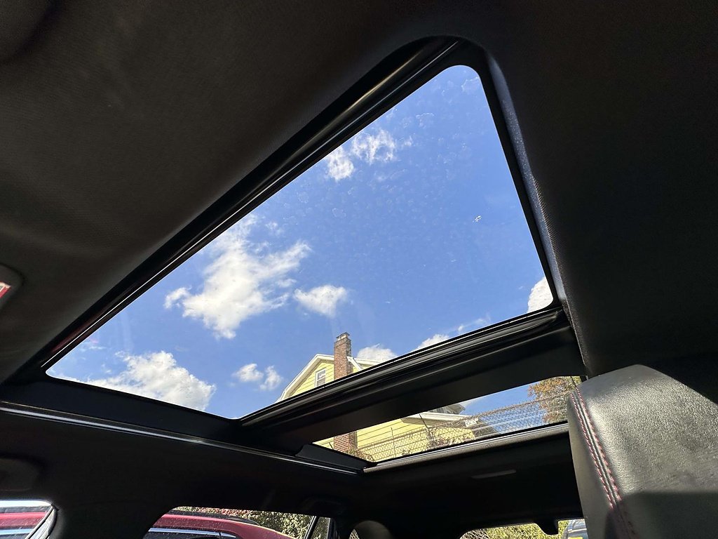 2023 Toyota RAV4 XSE - Photo 31