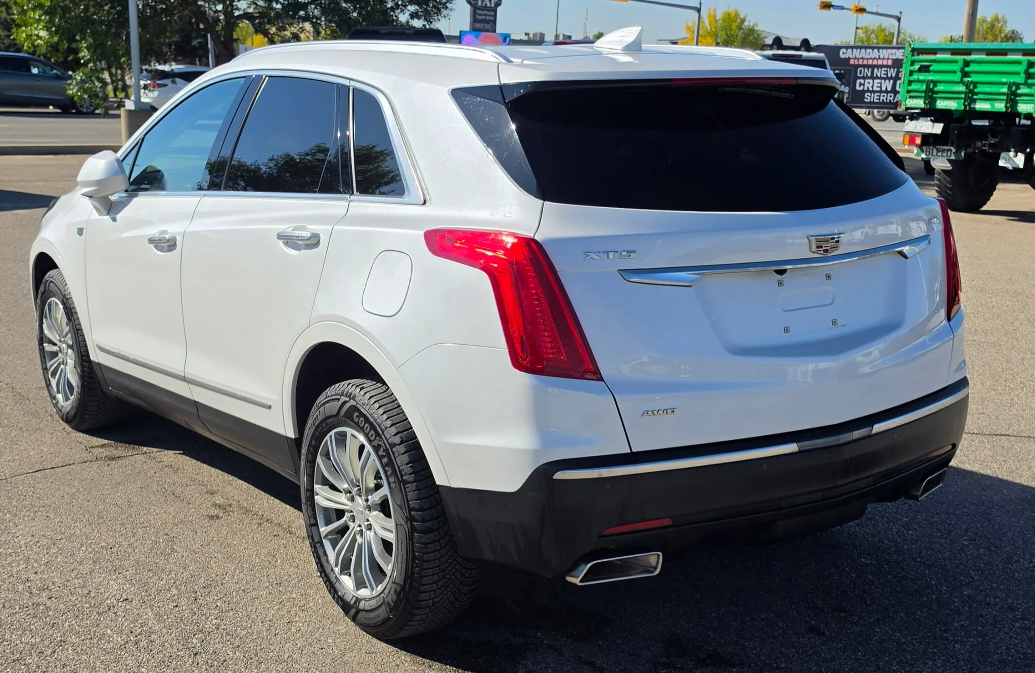 Used 2018 White Cadillac Luxury AWD image 3