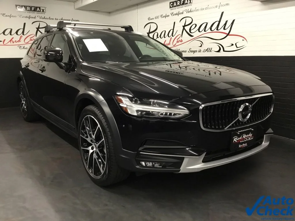 Used 2020 Black Volvo T6 AWD image 3