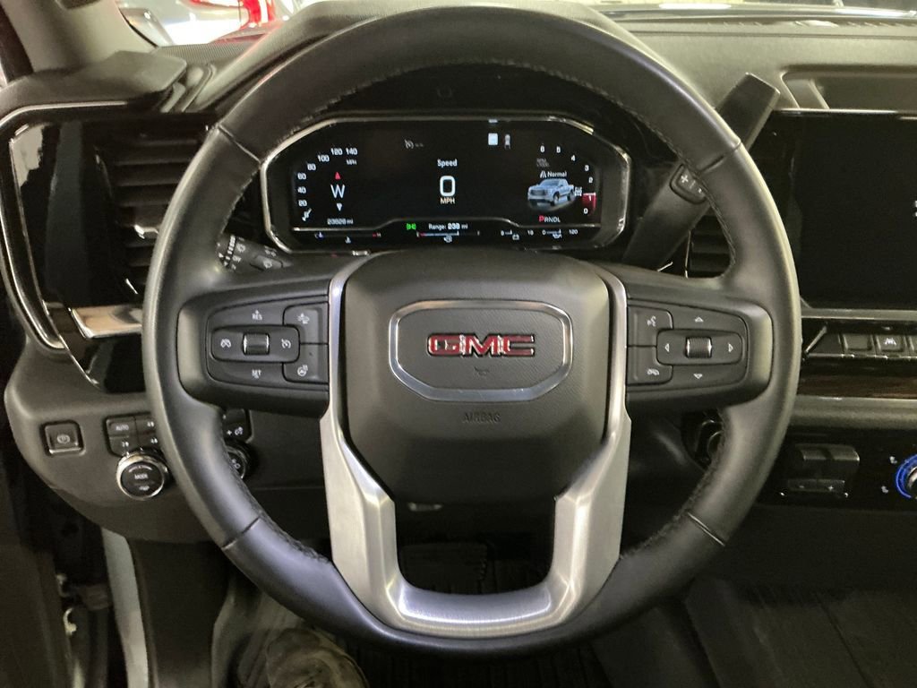 Used 2023 Sterling Metallic GMC Elevation image 20