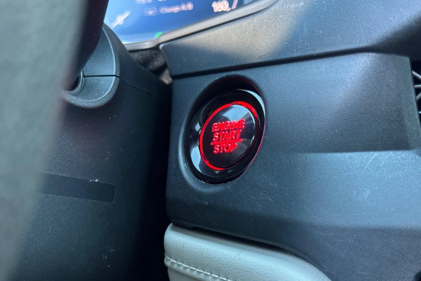 Certified Used 2025 Radiant Red Metallic Honda SE image 67