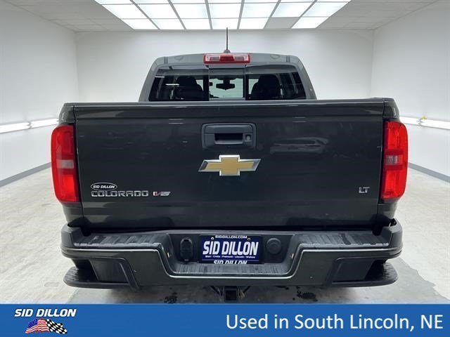 Used 2018 DEEPWOOD GREEN METALLIC Chevrolet 4WD LT image 5