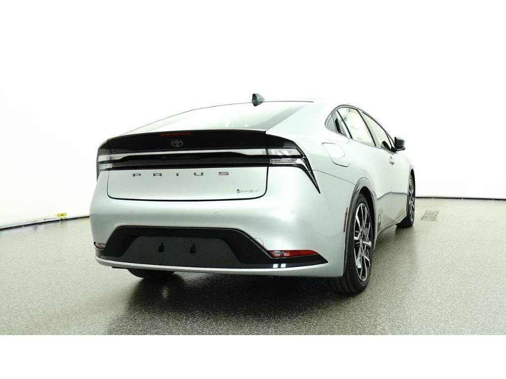 New 2026 Cutting Edge Toyota XSE image 24