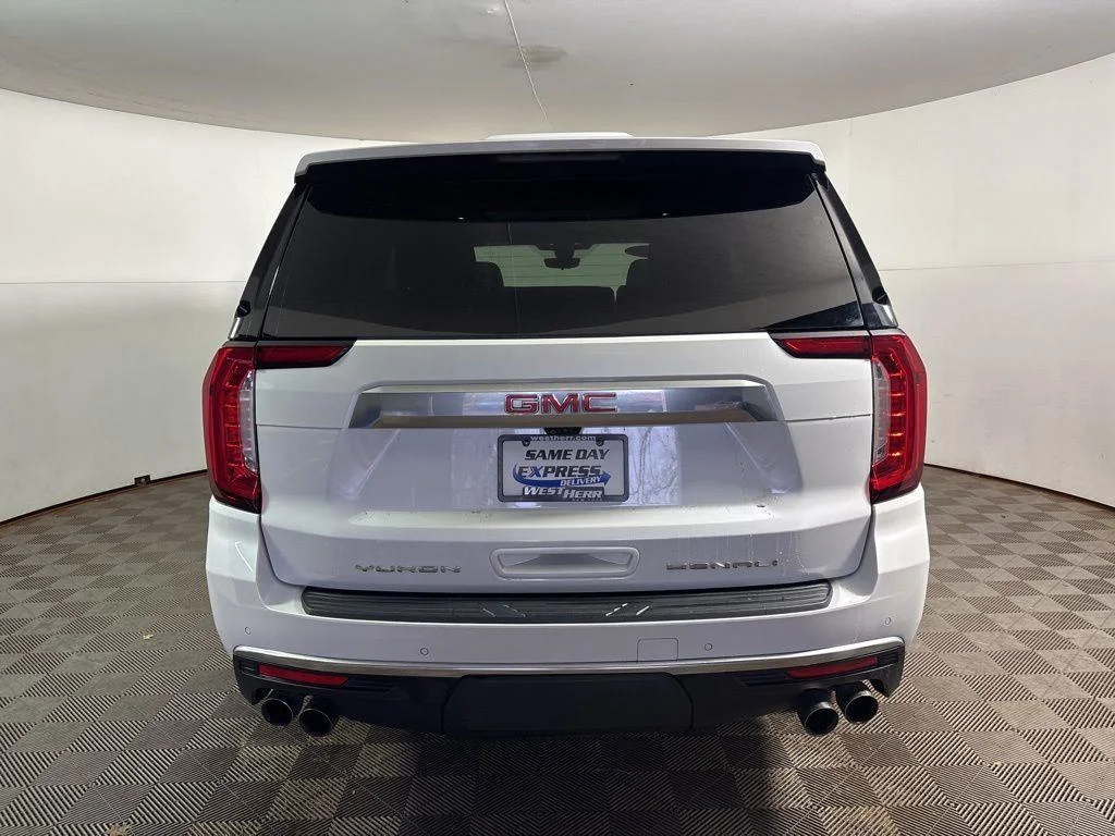 Used 2021 White Frost GMC Denali image 27