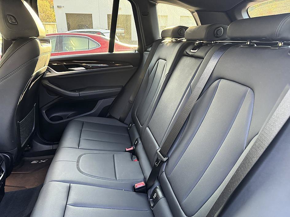 Used 2019 Alpine White BMW xDrive30i image 9