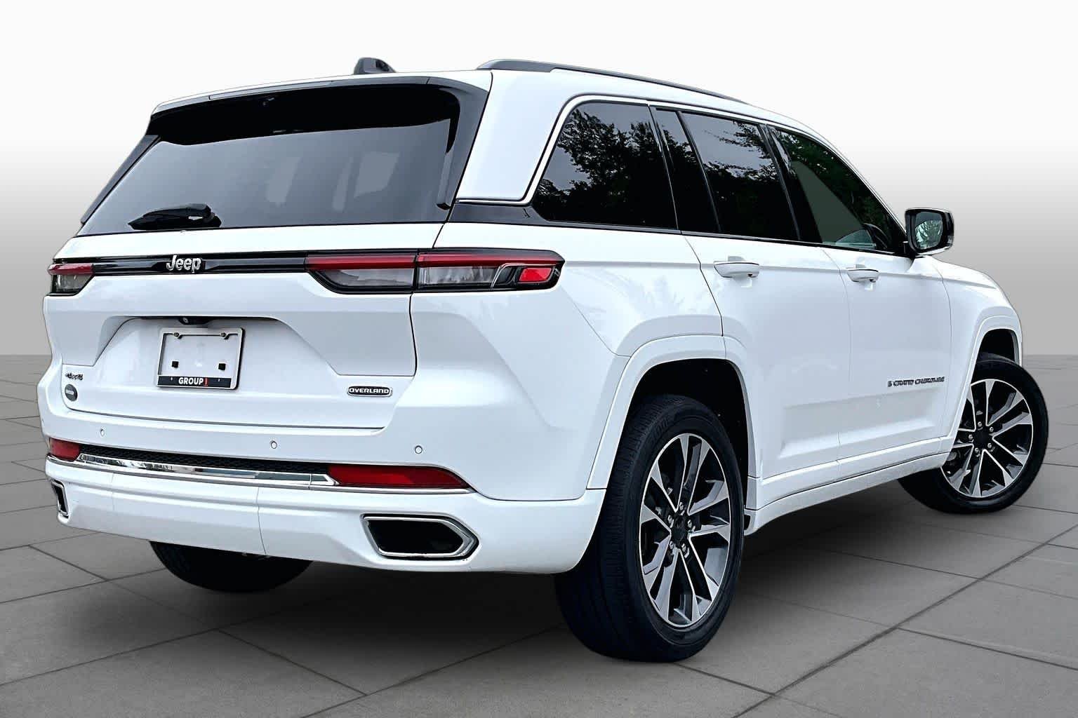Used 2023 Bright White Clearcoat Jeep Overland image 13