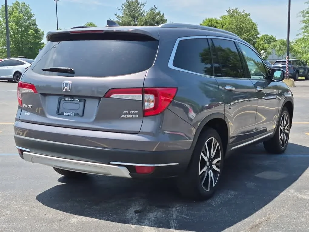 Used 2019 Modern Steel Metallic Honda Elite image 3