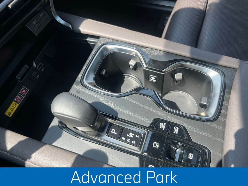 Used 2025 White Lexus 450h+ Luxury image 18